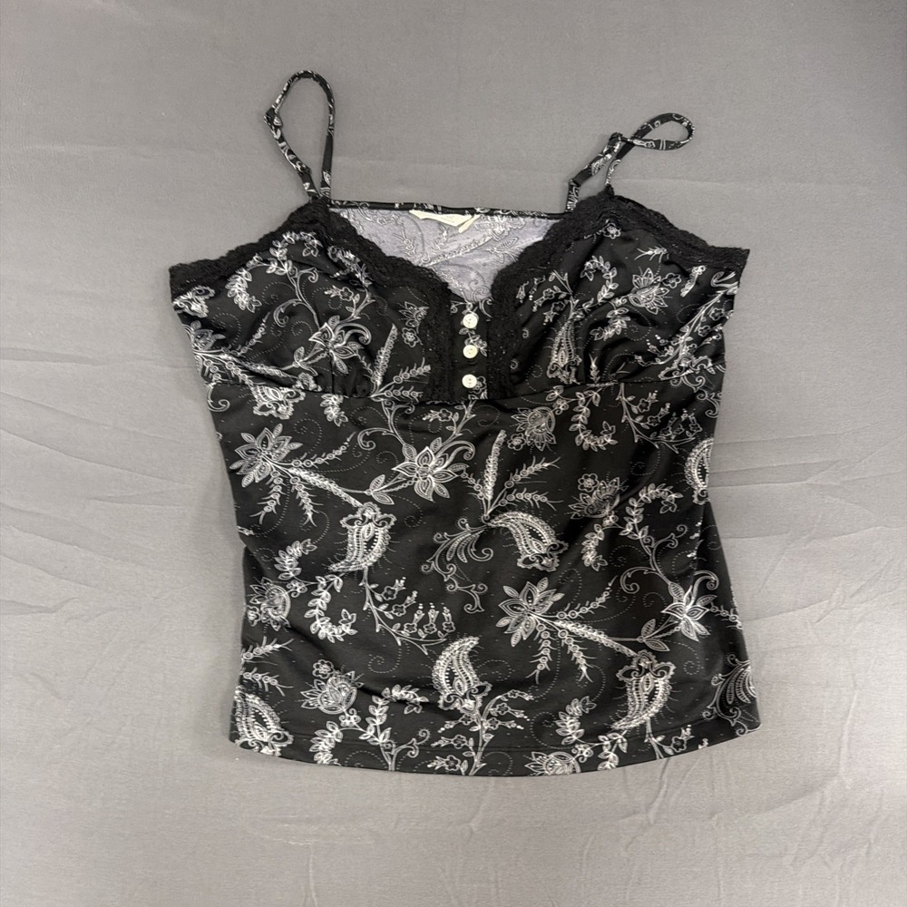 Daisy Fuentes Xl black and white floral print camisole